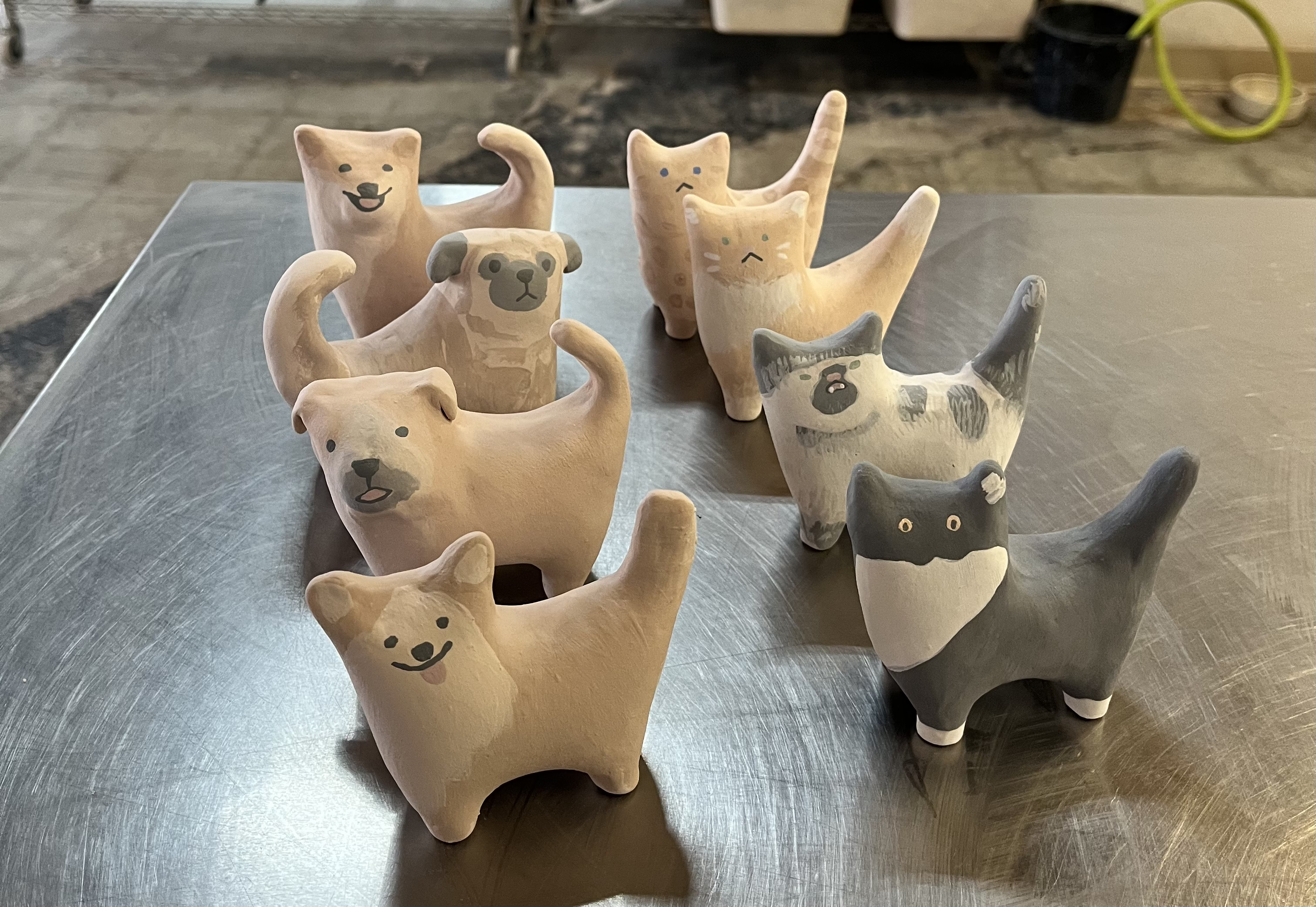 Ceramics pets